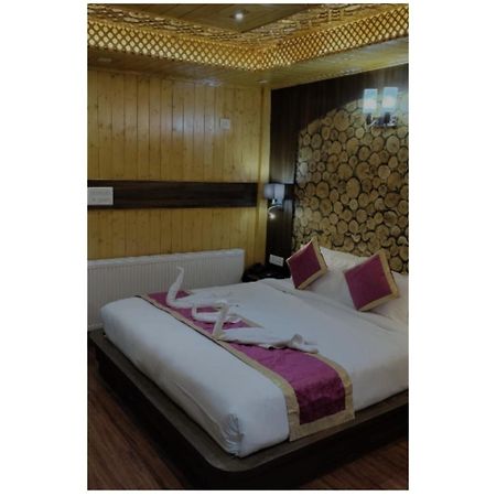 Hotel Shanu Premium Gulmarg Zewnętrze zdjęcie